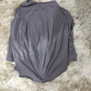 Size 6 lululemon shirts